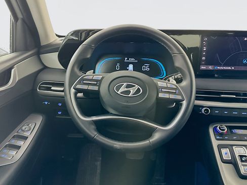 Used 2025 Hyundai Palisade SEL image 18