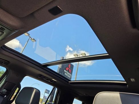Used 2023 GMC Yukon SLT RWD image 19