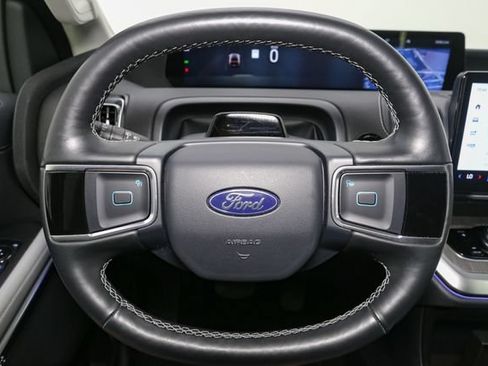 Used 2026 Ford Expedition Max Platinum w/ Platinum Ultimate Package AWD/4WD image 38