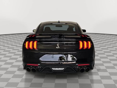 Used 2022 Ford Mustang Shelby GT500 w/ Technology Package RWD image 7