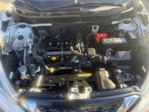 Used 2019 Nissan Kicks S image 25