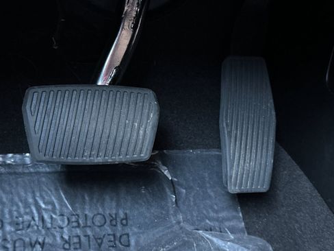 Certified 2023 Cadillac XT4 Luxury image 43