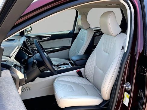 Certified 2024 Ford Edge Titanium AWD/4WD image 25