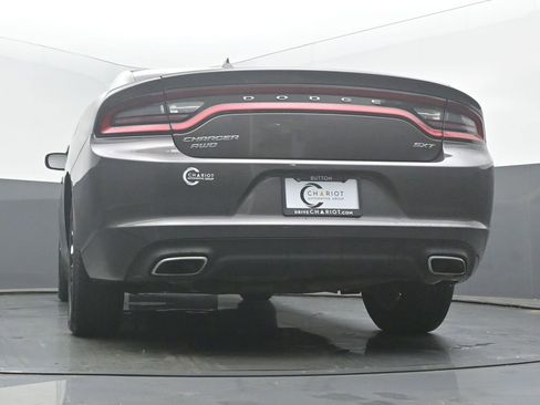 Used 2017 Dodge Charger SXT AWD/4WD image 47