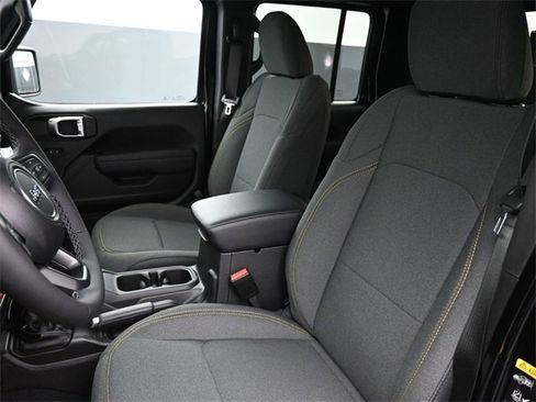 New 2026 Jeep Gladiator Willys image 13