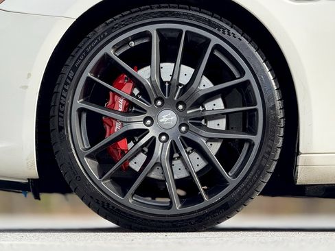 Used 2017 Maserati Quattroporte S GranLusso Q4 image 19