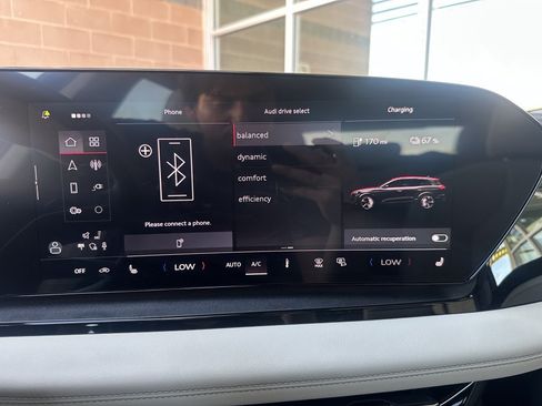 Used 2025 Audi Q6 e-tron Premium w/ Convenience Package RWD image 18