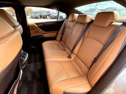 Used 2019 Lexus ES 350 image 17