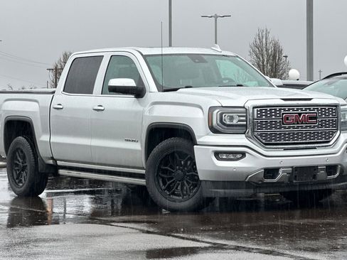 Used 2018 GMC Sierra 1500 Denali image 2