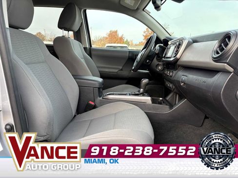 Used 2018 Toyota Tacoma SR5 image 20