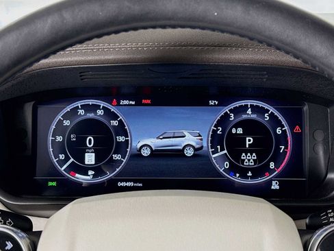 Used 2020 Land Rover Discovery HSE image 12