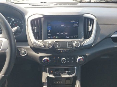 Used 2024 GMC Terrain SLT AWD/4WD image 11