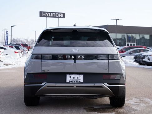 Certified 2024 Hyundai Ioniq 5 SEL image 6