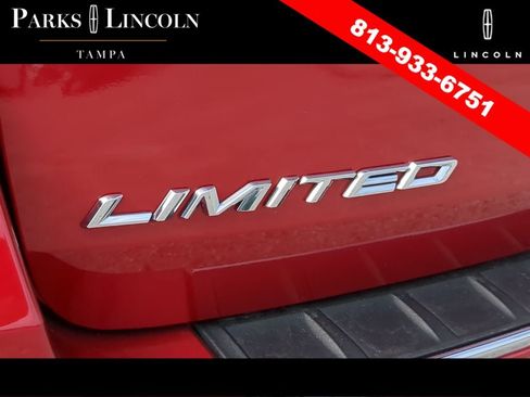 Used 2021 Ford Explorer Limited w/ Equipment Group 301A RWD image 14