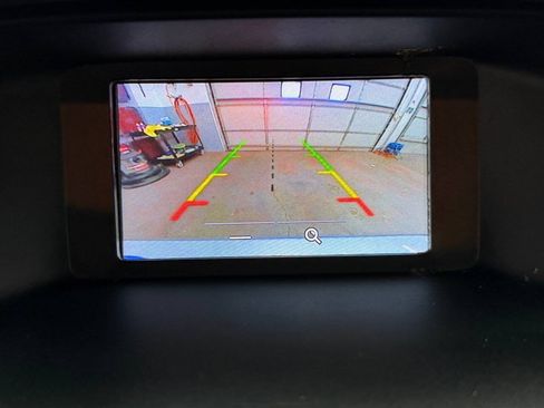 Used 2016 Ford Focus SE w/ SE Cold Weather Package FWD image 17