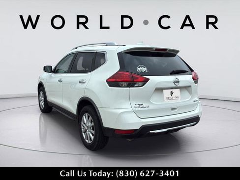 Used 2017 Nissan Rogue SV AWD/4WD image 13