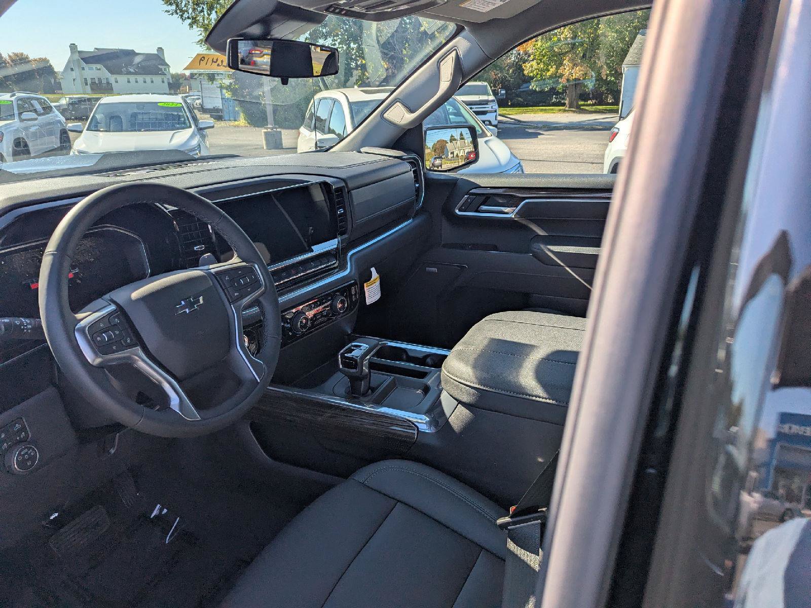 New 2026 Chevrolet Silverado 1500 LT Trail Boss w/ LT Trail Boss Premium Package AWD/4WD image 38
