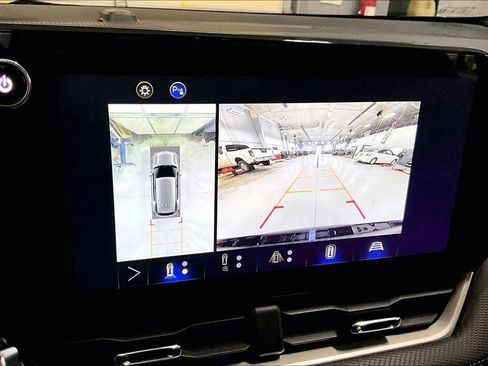 Used 2025 Chevrolet Equinox LT w/ Convenience Package II image 24