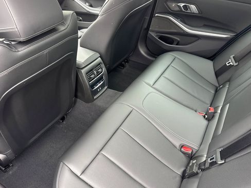 Used 2026 BMW 330i Sedan w/ Premium Package RWD image 27