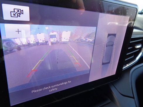 Used 2020 Ford Explorer ST image 30