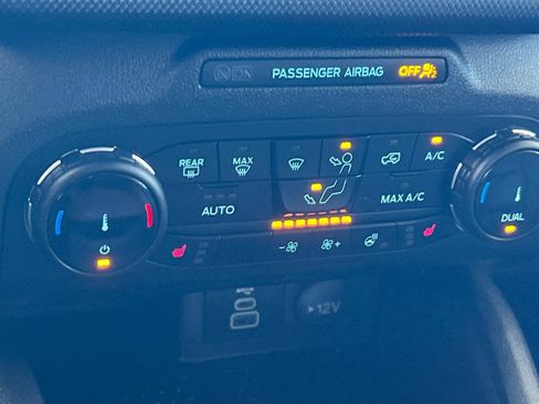 Used 2024 Ford Bronco Sport Outer Banks AWD/4WD image 17