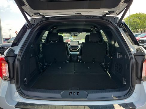 New 2026 Ford Explorer ST-Line AWD/4WD image 10