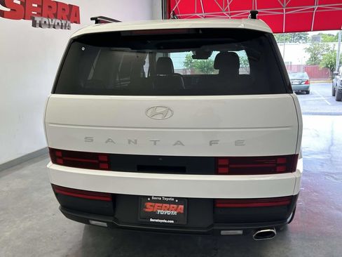 Used 2026 Hyundai Santa Fe SEL FWD image 4