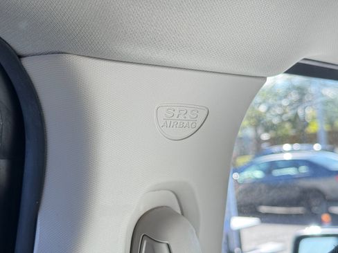 Used 2018 RAM 1500 Classic SLT w/ Luxury Group image 27