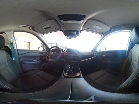 Used 2025 Nissan Rogue SV FWD image 38