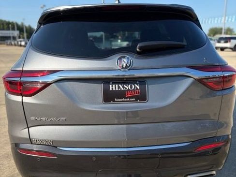 Used 2020 Buick Enclave Essence w/ Sound and Sites Package FWD image 4