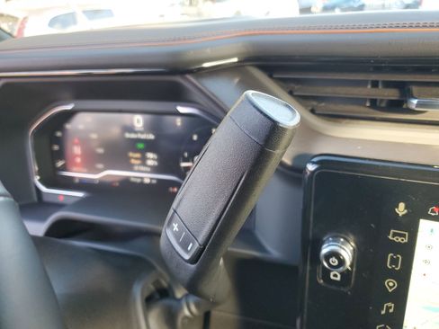 Used 2025 GMC Sierra 2500 AT4 w/ AT4 Premium Plus Package image 84