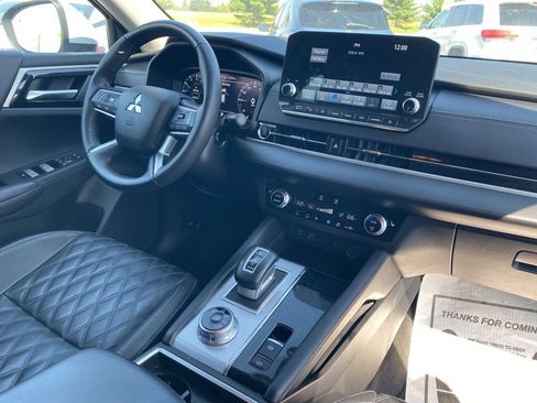 Used 2023 Mitsubishi Outlander SEL image 27