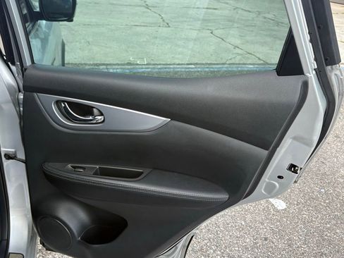 Used 2020 Nissan Rogue Sport SL w/ Premium Package FWD image 15