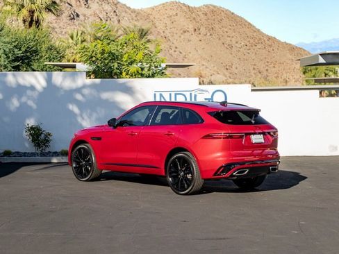 Used 2025 Jaguar F-PACE R-Dynamic S image 9