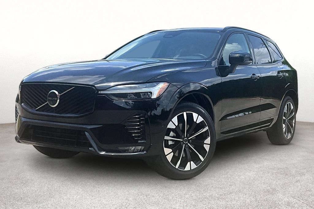 Certified 2026 Volvo XC60 B5 Plus AWD/4WD image 15