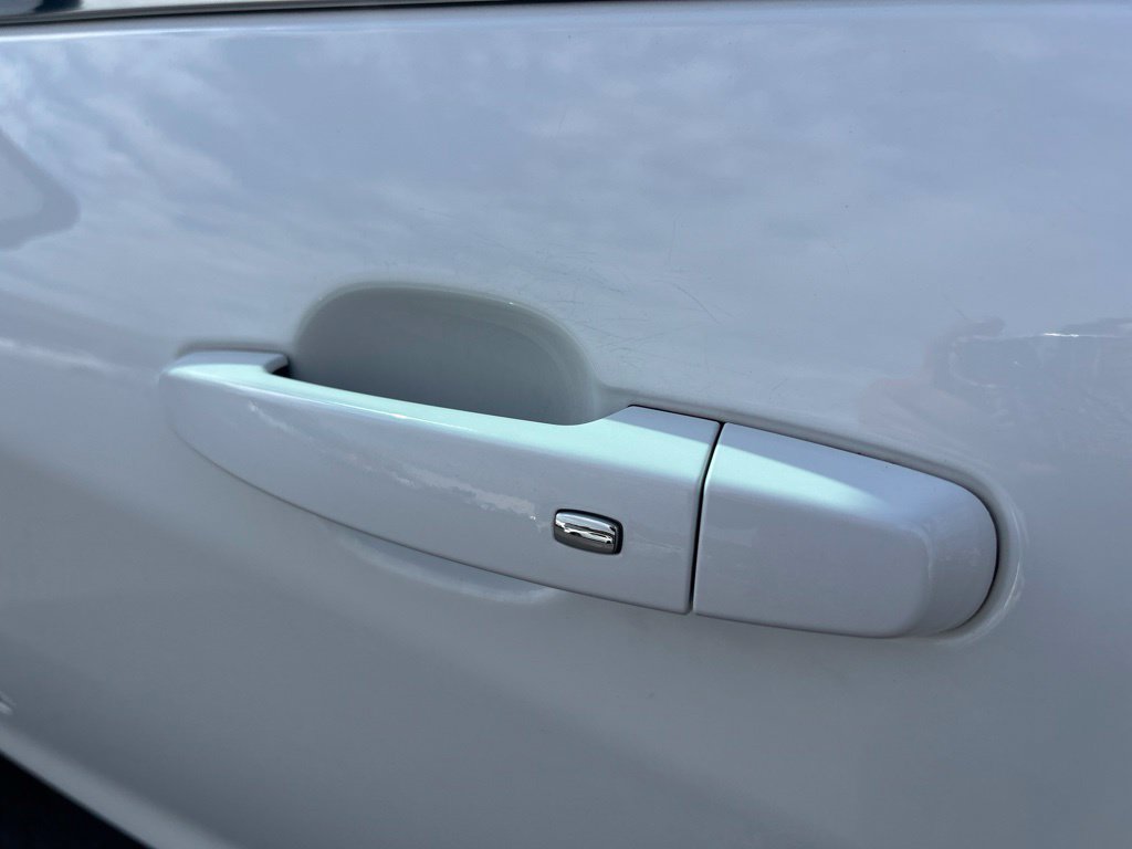 Used 2020 Chevrolet Equinox LT AWD/4WD image 14