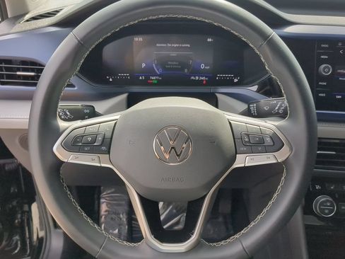 Used 2024 Volkswagen Taos SE FWD image 28
