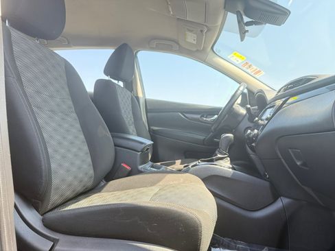 Used 2022 Nissan Rogue Sport SV FWD image 19