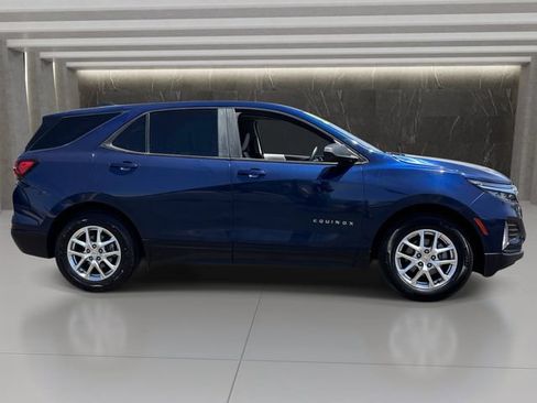 Used 2022 Chevrolet Equinox LS FWD image 7