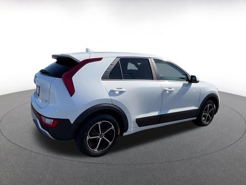 Used 2026 Kia Niro LX FWD image 15