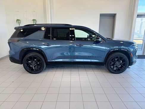 Used 2026 Chevrolet Traverse RS AWD/4WD image 38