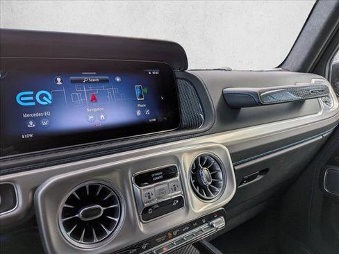Used 2025 Mercedes-Benz G 580 w/ EQ Technology image 12
