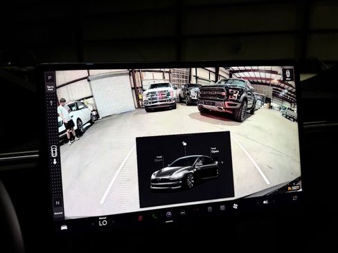 Used 2022 Tesla Model S Plaid AWD/4WD image 34