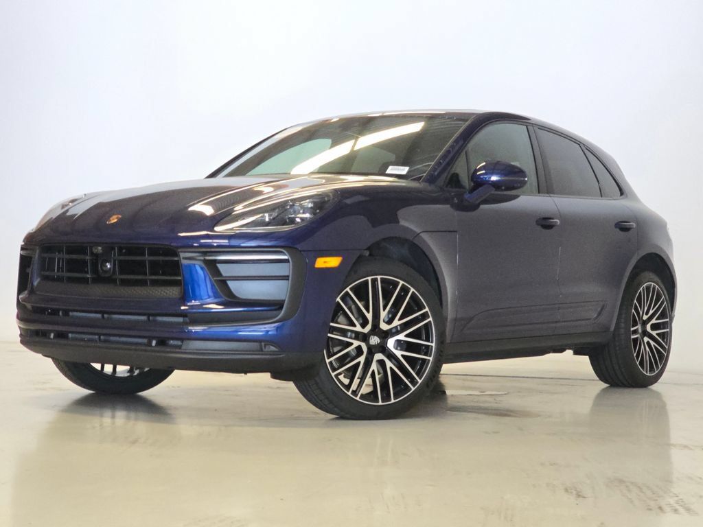 Certified 2026 Porsche Macan AWD/4WD image 1
