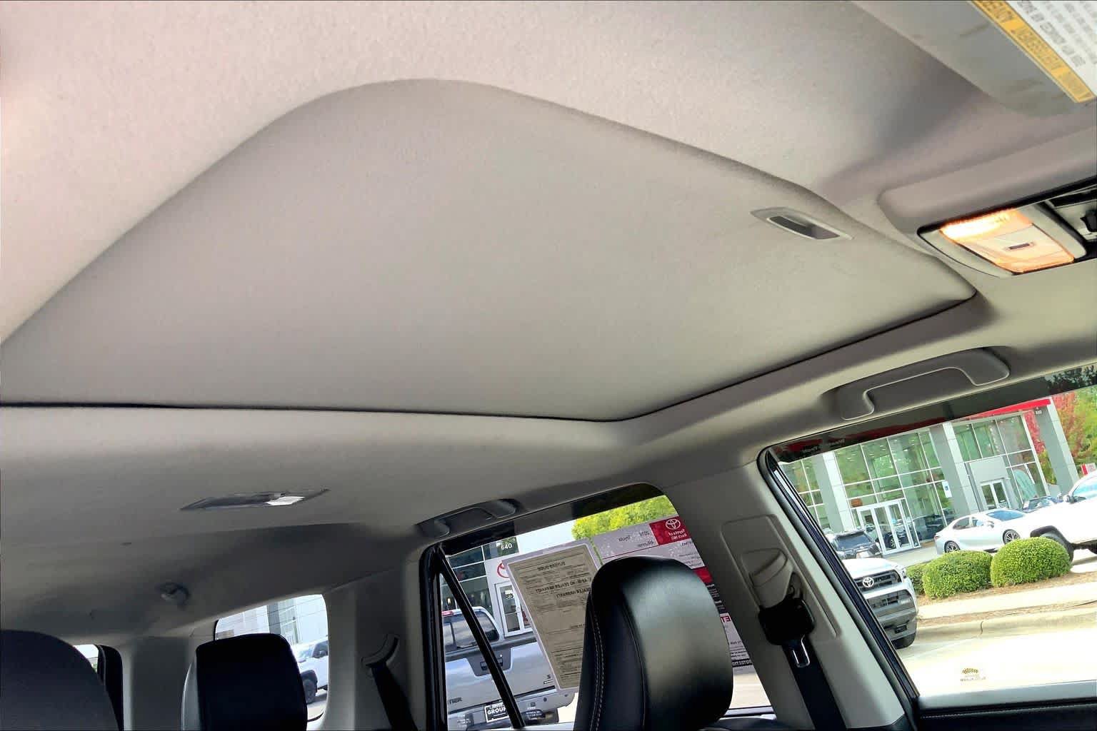 Used 2016 Toyota 4Runner SR5 Premium RWD image 14
