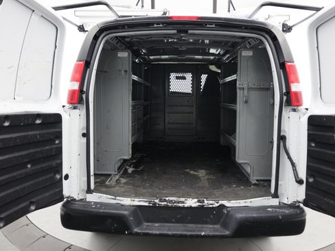 Used 2023 Chevrolet Express 2500 w/ Driver Convenience Package RWD image 26