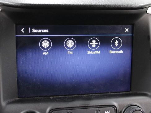 Used 2022 GMC Terrain SLT w/ Tech Package image 31