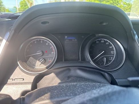 Used 2021 Toyota Camry SE image 13