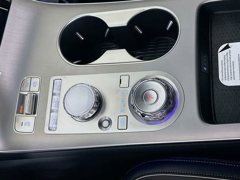 New 2026 Genesis GV70 2.5T Advanced AWD/4WD image 15