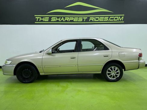 Used 2000 Toyota Camry CE image 6